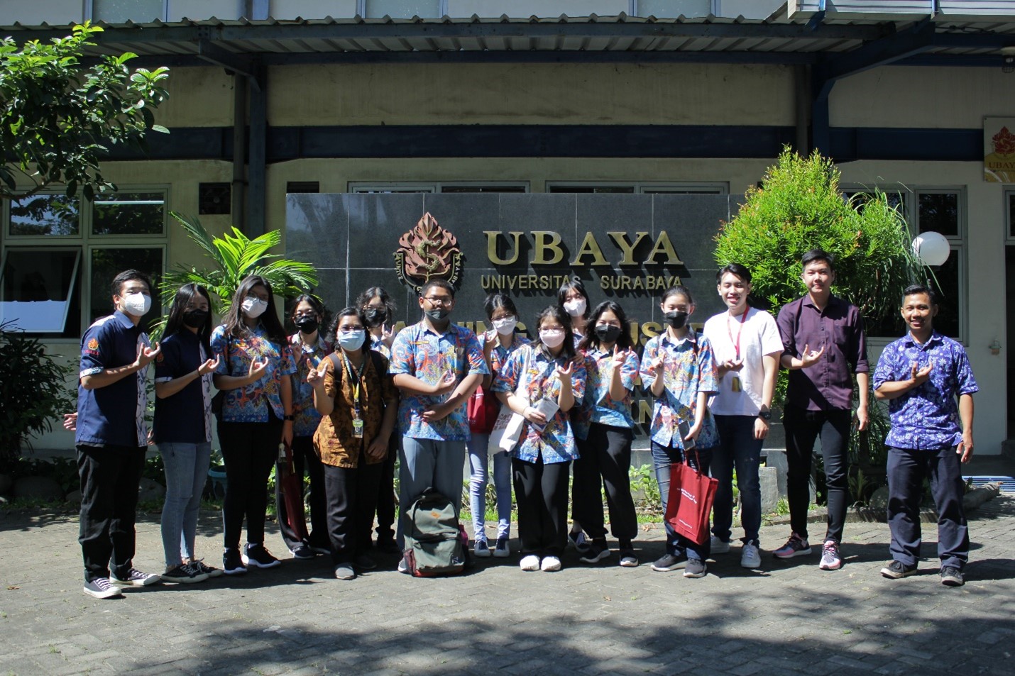 KUNJUNGAN SMA PETRA 5 SURABAYA - Teknik Industri Universitas Surabaya